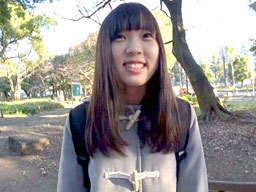 笑顔が可愛い18歳のロリ系美少女が興味本位でAVに応募