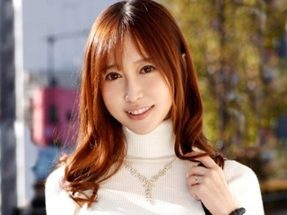 《MM》26才元ＣＡの女子アナ級若妻が整体中に美乳を揉まれてM字開脚でクリ責め☆☆痙攣イキしたら他人棒をフェラして浮気H