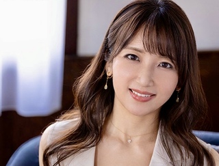 こんな綺麗でスケベなアラフィフ奥様とSEXしたい！大人のオンナが醸し出す妖艶なエロさから目が離せない！