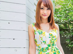 スリムなEカップ巨乳！抜群のプロポーションの全貌を晒してイキ狂い