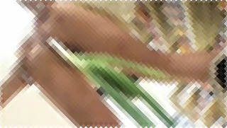＜風邪予防＞尻穴にネギ突っ込まれる女ｗｗｗｗ