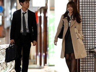 【NTR】「家泊っていけばいいじゃん～」終電を逃し彼女がいるのにも関わらず巨乳スレンダーな同僚の家に行ったら寝取られセックスへ！