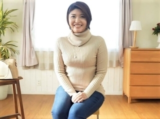〖人妻熟女〗ムッチリ感がハンパないアラフォー奥様 ちょっとだらしないカラダがたまらない