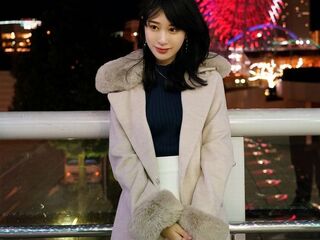 モデル級スレンダーボディな若妻『男性経験が少なめなで』オマンコ搔き回せば豪雨潮が降り注ぐ！