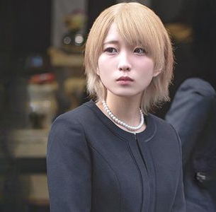 法事で再会した同級生に泥酔させられる金髪ギャル人妻…喪服を脱がされ輪●されるエロエロ中出しセックス＆精子ぶっかけ射精！