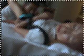 【中出し】夫のDVから逃れるために隣のベランダから入ってきたギャル妻を慰め中出しファックｗ