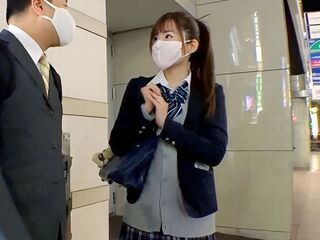 ＜女子校生＞パパ活にハマるエロ貧乳な援oJKをホテルに誘惑！黒パンストのロリ制服が絶倫おじさんのデカチン巨根で痙攣絶頂！