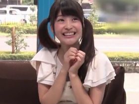 ナンパされたツインテール女子大生がデカチンを即ハメされて恥じらいながらも気持ち良すぎてエッチな質問に答えまくり！