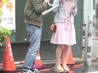 〖人妻ナンパ〗ウソみたいに可愛らしい奧さんを発見 まさか中出しされちゃうなんて…