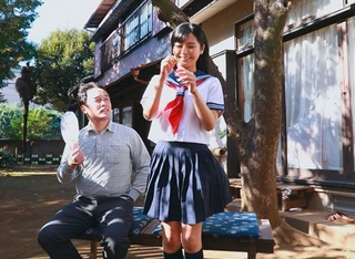【女子校生ブルマ】じんわり体操着にシミを浮かばせぐしょ濡れ状態で鬼突きされる女の子