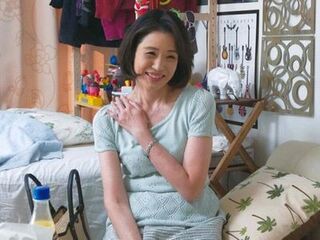 【連れ込み】清楚美人な50代美魔女美女人妻を自宅にナンパお持ち帰りし盗撮隠し撮り！淫乱熟女が他人棒でエロエロ不倫セックス！