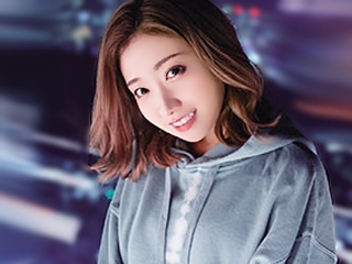 〈ドキュメンタリー〉セクシーなお姉さんがマラを絞り抜きする企画！加美杏奈がエロテクを駆使してやりたい放題