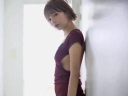 貪欲にひたすら快楽を求める美女が男に跨りチンコをグイグイ子宮に擦りつけ騎乗位で何度も絶頂