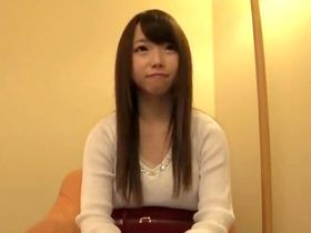 ナンパしたしおらしい若妻の警戒心を解いてハメ撮りに持ち込み中出し！