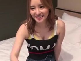 ほろ酔いのヤリマン女子大生ギャルをナンパ！ガードのユルさにつけ込み中出しセックス！