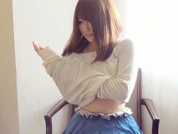 「うぅぅんっ♥」チクビを抓まれただけで甘い喘ぎ声を上げちゃう敏感ウェディングデザイナー♥