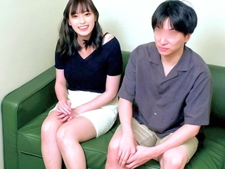 【素人ナンパ】「おっぱいで挟む？」姉弟を声掛けゲット！おっぱいデカいお姉ちゃんが弟チンポをフェラして爆乳で挟む！