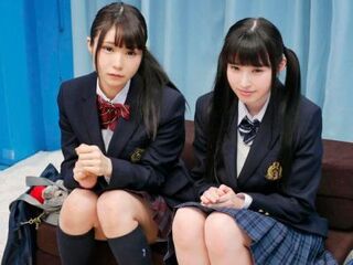 《ＭＭ》超可愛いイマドキｊｋ達が下着モニタ企画中に口りなちっぱいや発育良好な童顔巨乳を揉まれまくる♬♬興奮したらフェラテク披露して援oＳＥＸ