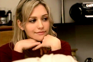 ミア・楓・キャメロン 金髪の北欧美女とラブラブSEX
