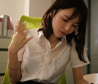 【OL女上司】全身に汗をかいては目の前のデカマラに欲情しきってパコられまくる女性社員