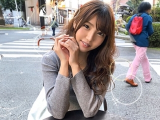 〈素人〉カフェでコーヒープレイクしたらホテルでお股ひらいてオマンコ露出して濡れ濡れになって悦んで合体