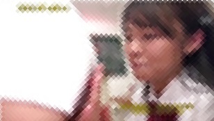【お尻】淫乱な女子校生痴女、東條なつの立ちバック手コキフェラ無料H動画！