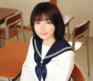 【美少女デビュー】芸能人としても活躍できそうなルックスでやらしいエッチを公開しちゃう可愛い子