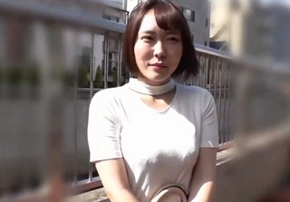 【素人人妻】「Hカップです」ムチムチ巨乳おっぱいの美人若妻が優しくエロく童貞くんを筆おろししてくれる激エロセックス！