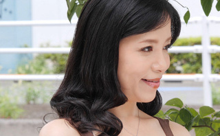 【四十路】家庭の幸と女の幸は別マンコな奥様色狂い 加治史奈