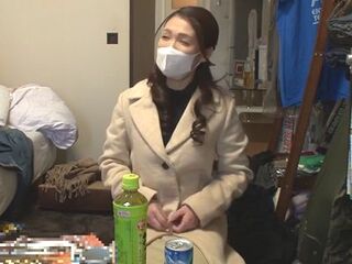『会社にバレたらマズいんで…』おばさんレンタルの50代美魔女美女人妻を盗撮隠し撮り！なし崩しハメのエロ不倫セックス【熟女】
