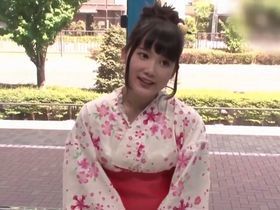ナンパした浴衣娘をマジックミラー号に誘い込み野球拳で脱がせてハメ落とす！