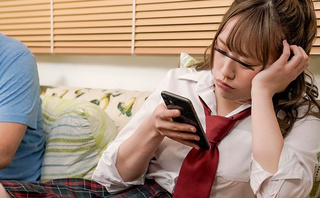 【美女】生意気になった娘のハイジニーナ穴を穢れ父親の肉棒で分からせファック
