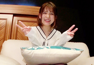 【AV監督ｘ】「いえーい♡」スレンダー美乳おっぱいの清純ロリ美少女の悩みを聞いてお礼にセックスしてもらうｗｗ