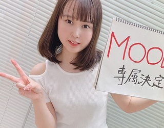 【着エロアイドル美少女】イメージビデオを撮る仕事からAVの世界に飛び込み世間を喜ばせちゃうお嬢さん