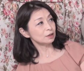 上質な色気漂う還暦熟女ナンパ！セレブ人妻の閉経おまんこへ遠慮なく中出し射精