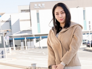 《四十路熟女》女のフェロモンがプンプン漂うアラフォー妻『暇を持て余した専業主婦がムラムラ』他人棒を咥え酔いしれる！