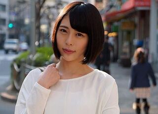 【素人ナンパ】街で声掛けに成功した20歳のJDをセックスに持ち込み生ハメ中出し 七海ゆあ