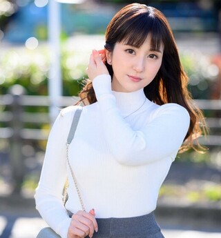 【一ノ瀬のどか】癒やし系美人妻が、現役介護士のスケベな裏の顔を暴露… AV男優に、おまんこ奥をぶち抜かれるハメ撮り性交…