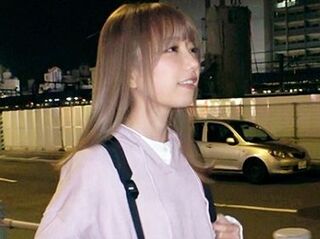 細身で感度最高クラスの敏感イキイキ女子大生が登場！強欲マンコでチンポを頬張りハードピストンで腰振りアクメ