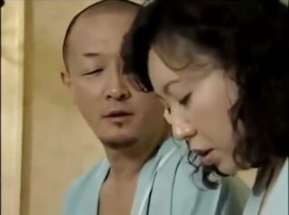 【HENRYドラマ】私はミセスロビンソン。ミセスだから人妻です。はっきり言います。絶倫ちんぽの殿方抱いてください♡