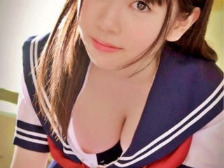 幼い顔して巨乳って最高だよなｗ制服姿の巨乳ロリJKと露出してエッチ♡アイドル級の美少女とハメまくり!