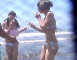 レガシー級Ｇカップ爆乳おっぱいの上玉ボディ♡保育士志望のビキニお姉さんを海ナンパして即ハメ全力ＳＥＸでイカせまくる