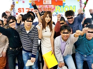 〖RION〗◆ファン感謝祭◆うぉぉー本物だ！！素人ファン大歓喜♥憧れ美女の爆乳を味わい尽くす！