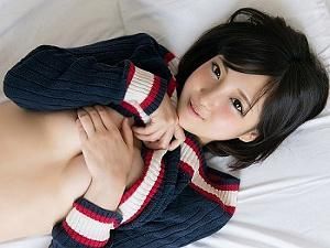 （広瀬うみ）『あぁ イィ。キモチ良い』黒髪ショートヘアの美少女が太モモを広げられて股間を舐められ手マンされ…ロリ美少女の真性エロス