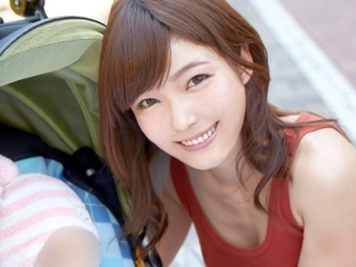 ≪人妻ナンパ≫妙に色気がある若妻ちゃんが口説かれて性行為！？夫を待たせてNTRハメに感じまくってる…ｗｗ