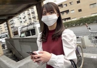 スレンダーボディ＆感度抜群の癒し系女優と台本無しでAV女優と本能のままハメまくる！