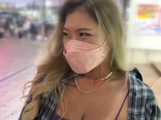 素人企画でゴリゴリの黒ギャルがえちえちSEX！潮吹きおしっこ！ガン突きぱんぱん乳揺れバックで中出し！