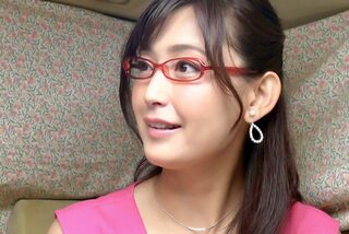 こんな美人な奧様と不倫セックスしたい！奥様が本当に欲しかったモノはビッキビキのチンポと狂おしいほどの連続絶頂！
