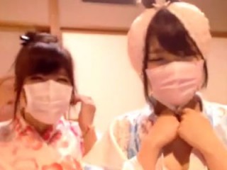 女子校生がテンションあがりすぎて友達とおっぱいをライチャで晒すｗおしりも広げてアナルやパイパンおまんこまでこんにちはｗ