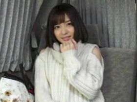 ナンパしたおしとやかな女子大生に着衣で素股させてとお願いしてみたら…